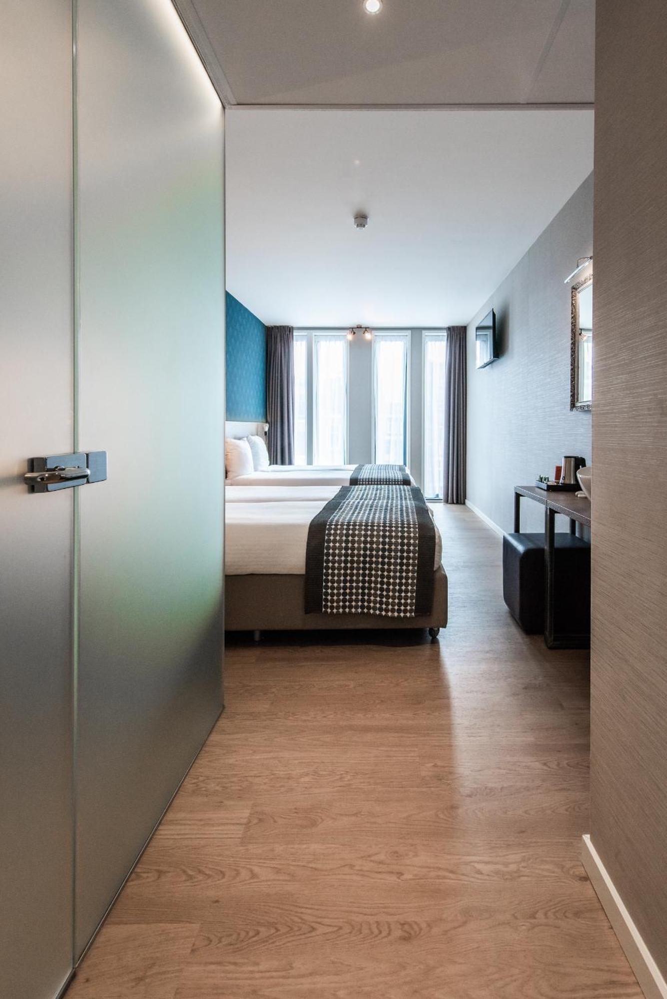 Standard Quadruple Room,1280150698:JPEG